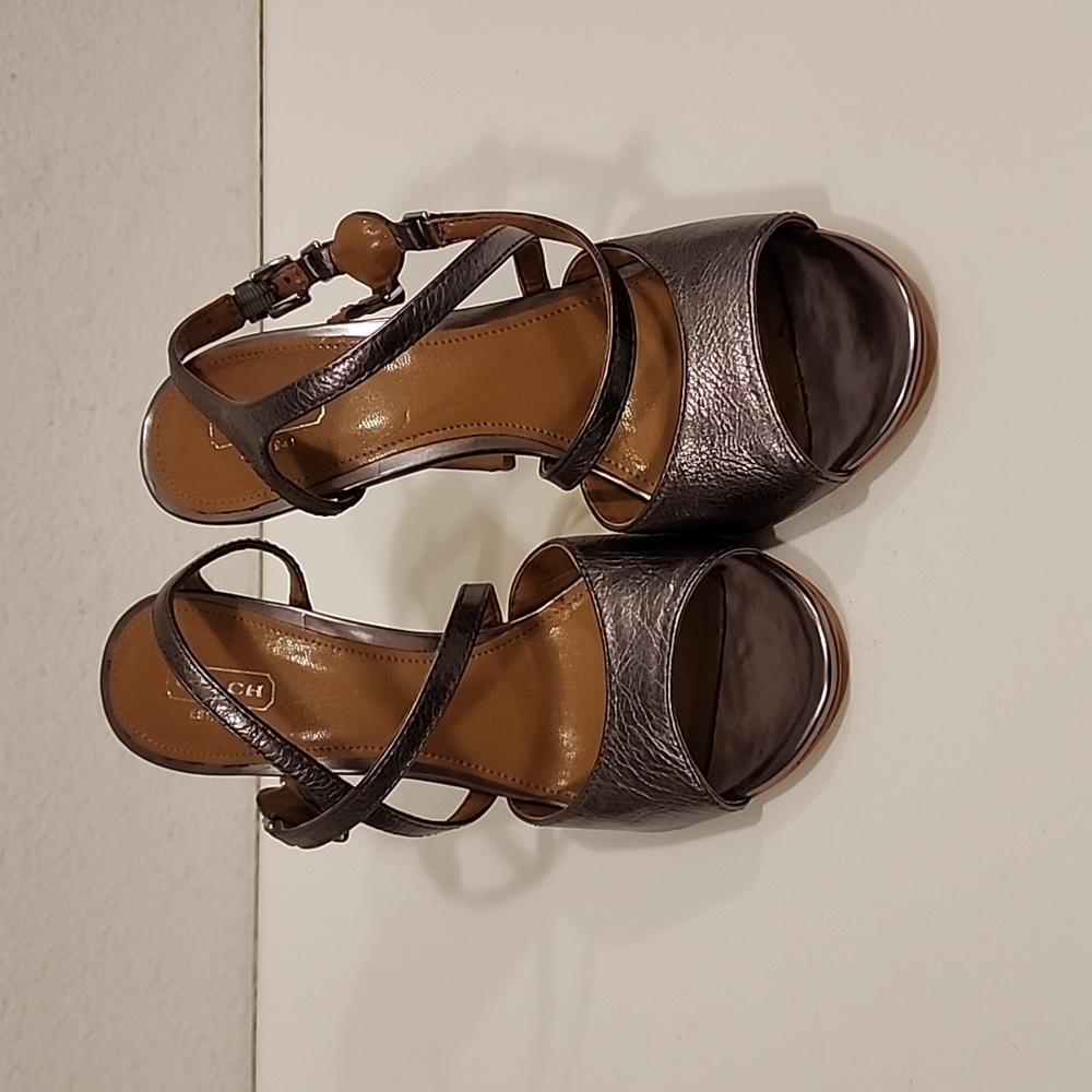 Coach heels - Picture 2 of 4